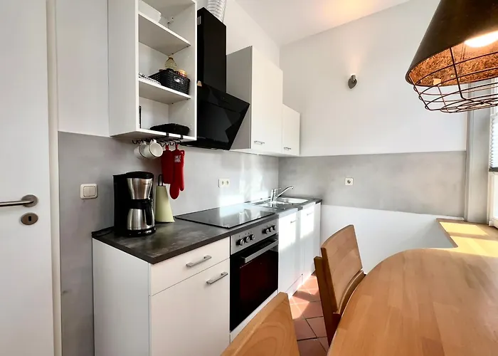 An Der Schelfkirche * Schwerin (Mecklenburg-Vorpommern)